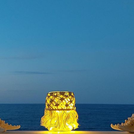 Amazing Beachfront Apartment In Hersonissos Esterno foto