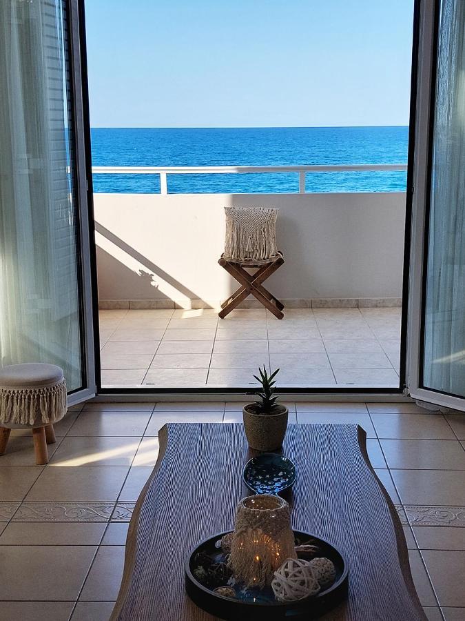 Amazing Beachfront Apartment In Hersonissos Esterno foto