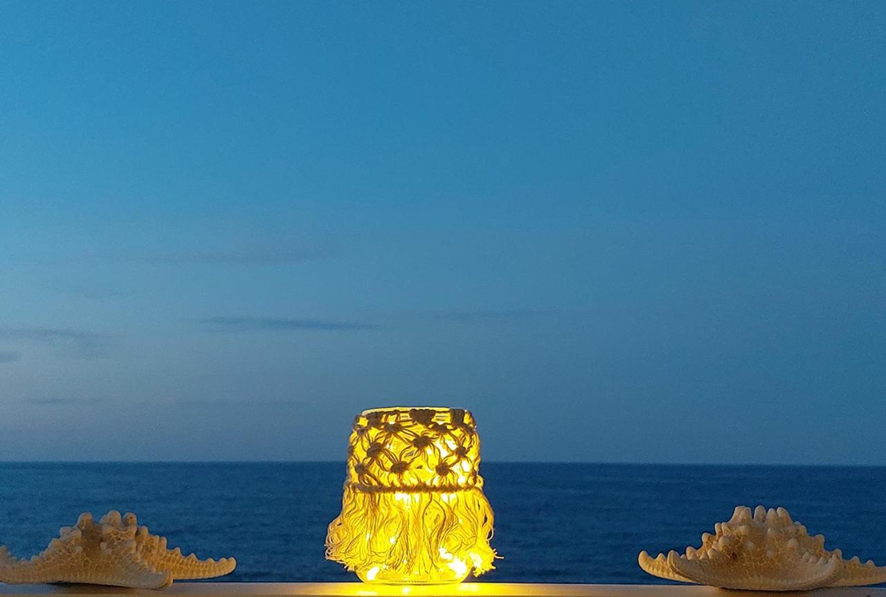 Amazing Beachfront Apartment In Hersonissos Esterno foto